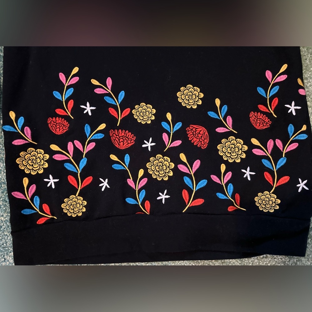 Unisex Pixar’s Coco Embroidered Sweatshirt - Size S - Picture 2 of 6